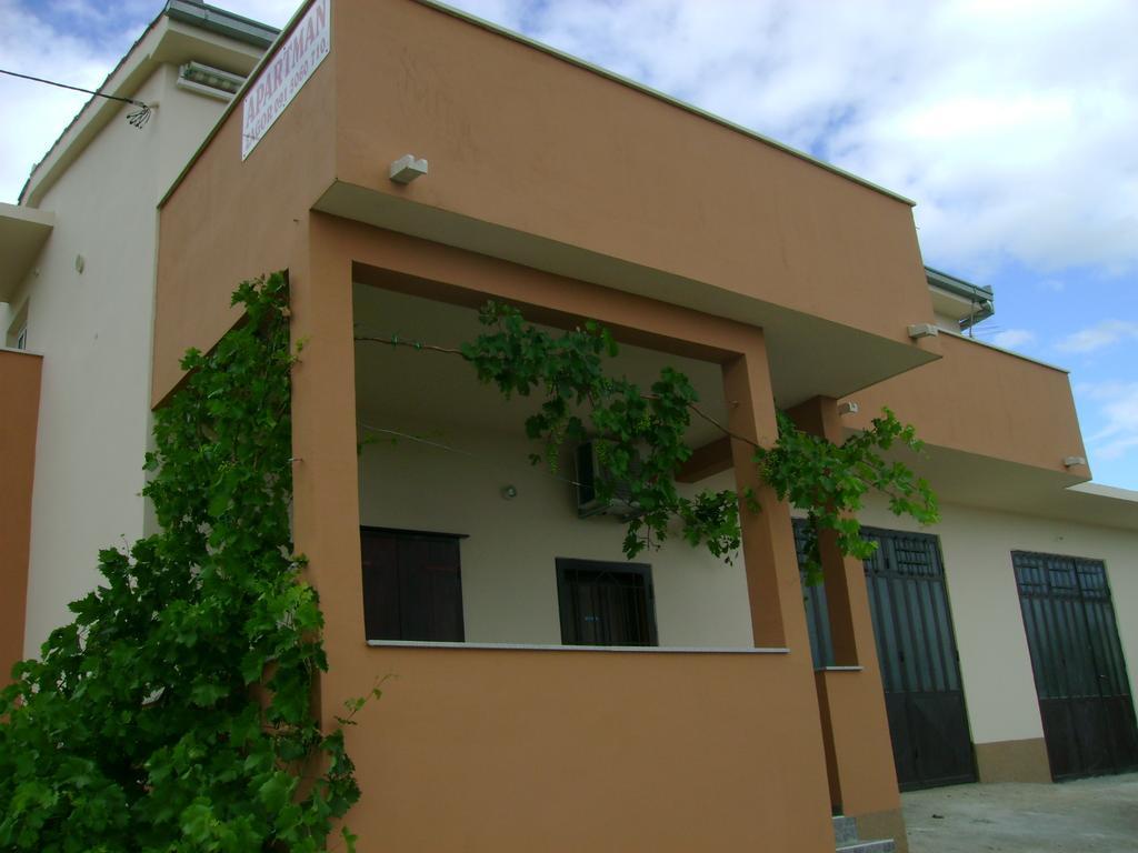 Apartment Zagor Kaštela Стая снимка