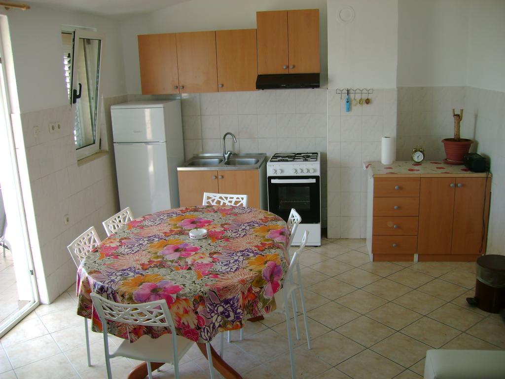 Apartment Zagor Kaštela Екстериор снимка